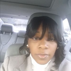 Meet your Posher, Latonya